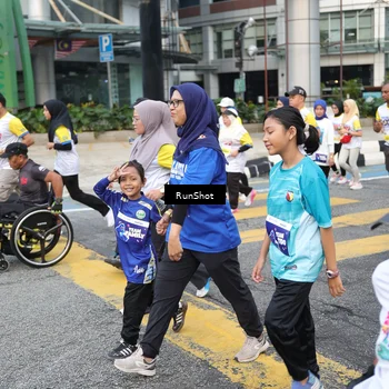 Runner Photo 4517116