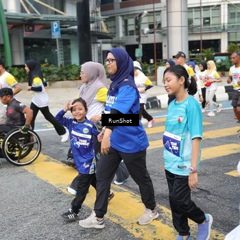 Runner Photo 4517117