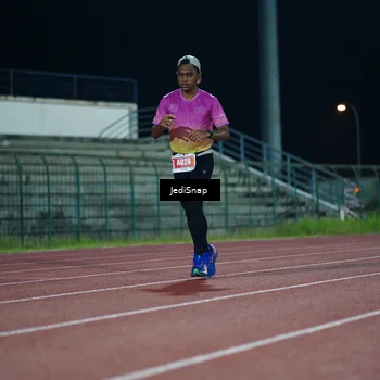 Runner Photo 4517143