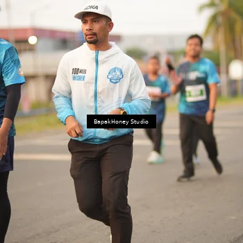 Runner Photo 4517155