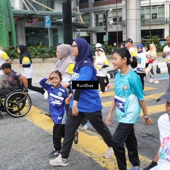 Runner Photo 4517255