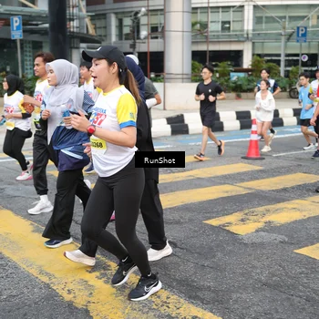 Runner Photo 4517381