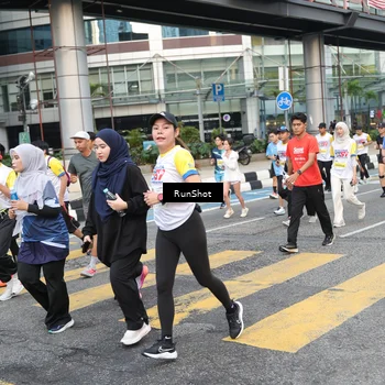 Runner Photo 4517395