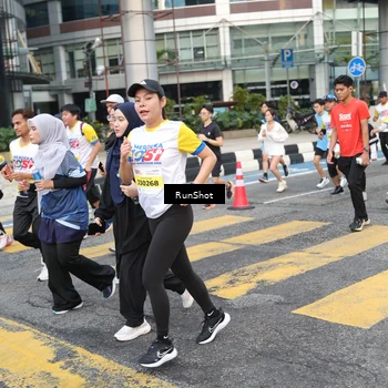 Runner Photo 4517396