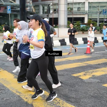 Runner Photo 4517493