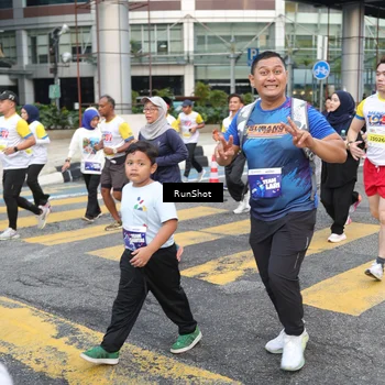 Runner Photo 4517498