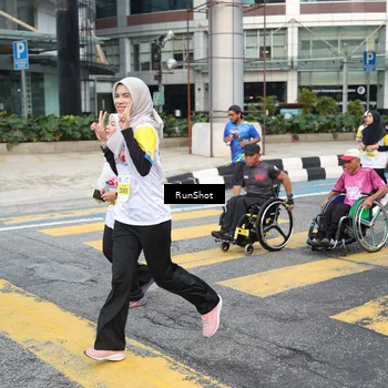 Runner Photo 4517545