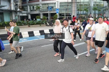 Runner Photo 4517629