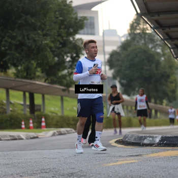 Runner Photo 4517830