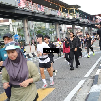 Runner Photo 4517861