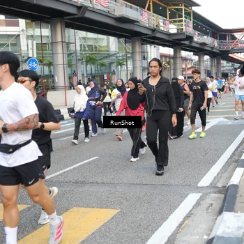 Runner Photo 4517911
