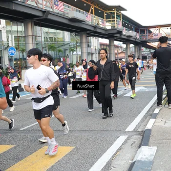 Runner Photo 4517942