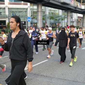 Runner Photo 4518053
