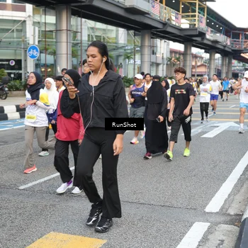 Runner Photo 4518054