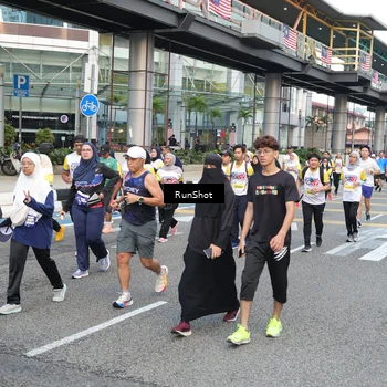Runner Photo 4518076