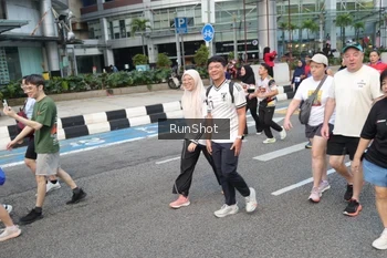 Runner Photo 4518085