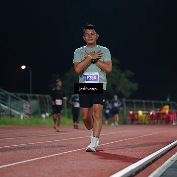 Runner Photo 4518175