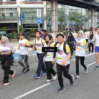 Runner Photo 4518181