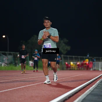 Runner Photo 4518196