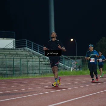 Runner Photo 4518218