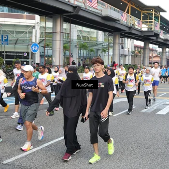 Runner Photo 4518294