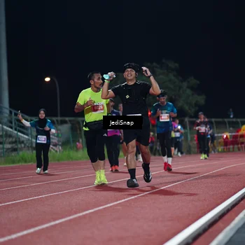 Runner Photo 4518338