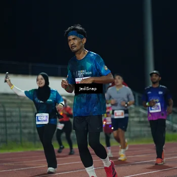 Runner Photo 4518372
