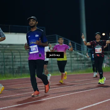 Runner Photo 4518399