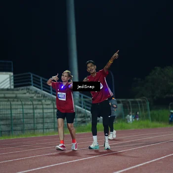 Runner Photo 4518451