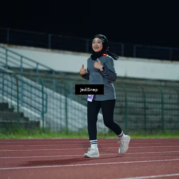 Runner Photo 4518506