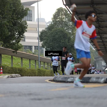Runner Photo 4518574
