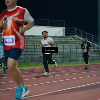 Runner Photo 4518635