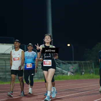 Runner Photo 4518659