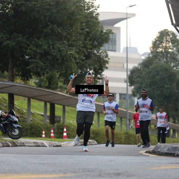 Runner Photo 4518715