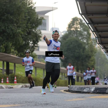Runner Photo 4518817