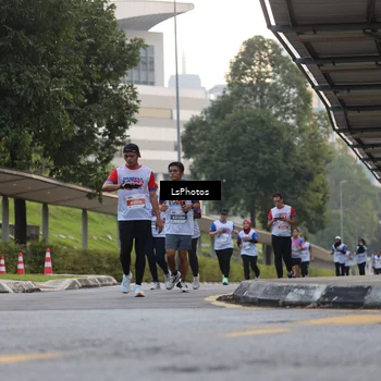 Runner Photo 4518854