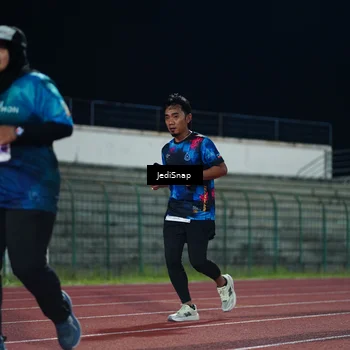 Runner Photo 4518865