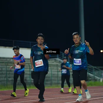 Runner Photo 4519302