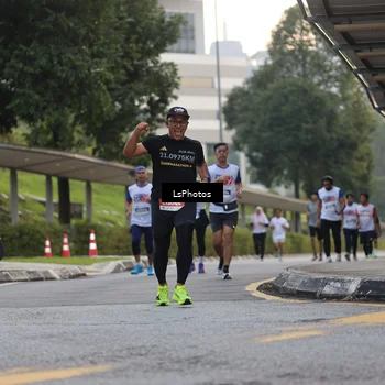 Runner Photo 4519403