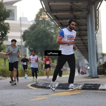 Runner Photo 4519491