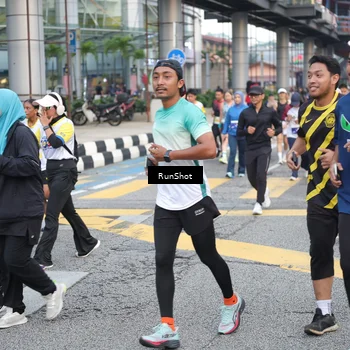 Runner Photo 4519699