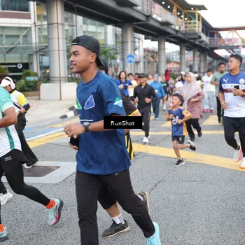 Runner Photo 4519702