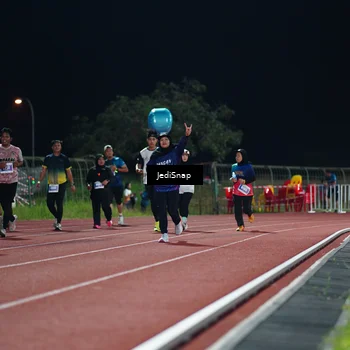 Runner Photo 4519709