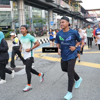 Runner Photo 4519756