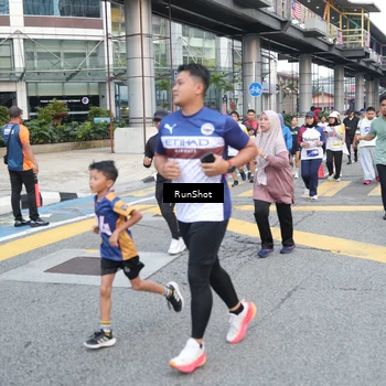 Runner Photo 4519853