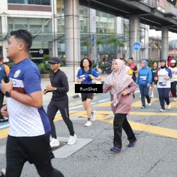 Runner Photo 4519866