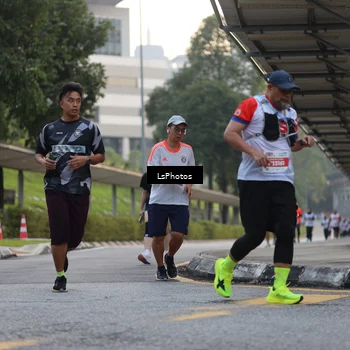 Runner Photo 4519945