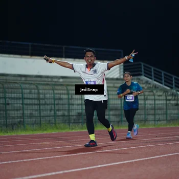 Runner Photo 4520001