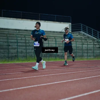Runner Photo 4520114