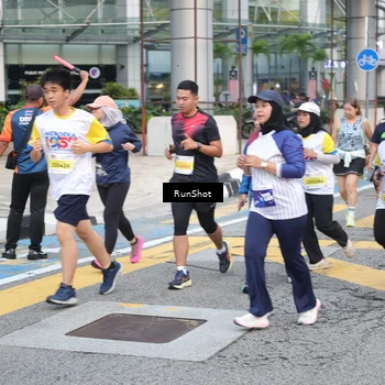 Runner Photo 4520156